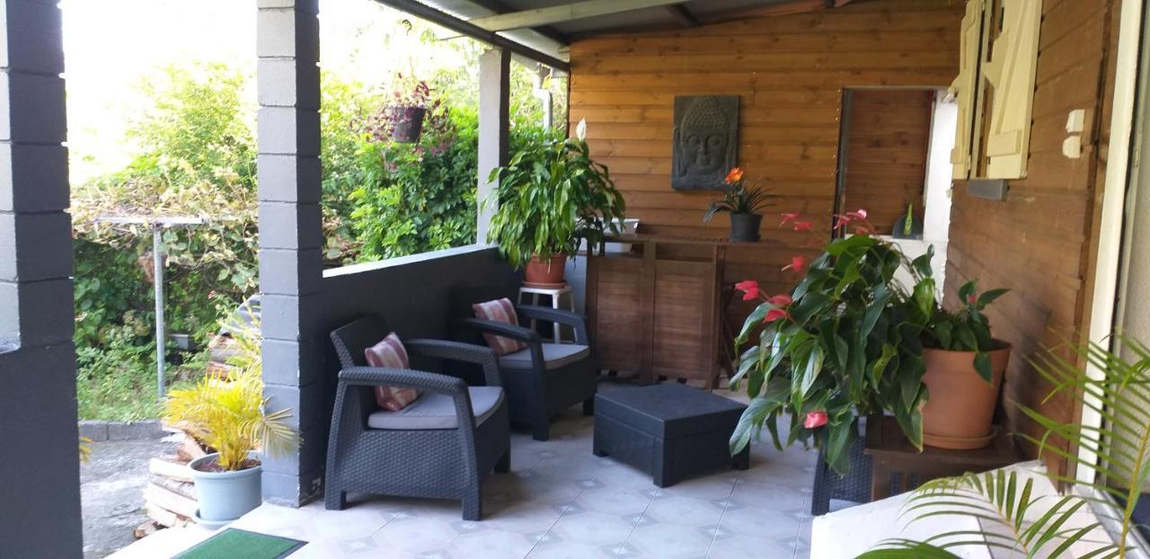 Chambre D'Hote Les Amoureux Du Cirque Cilaos Exterior foto